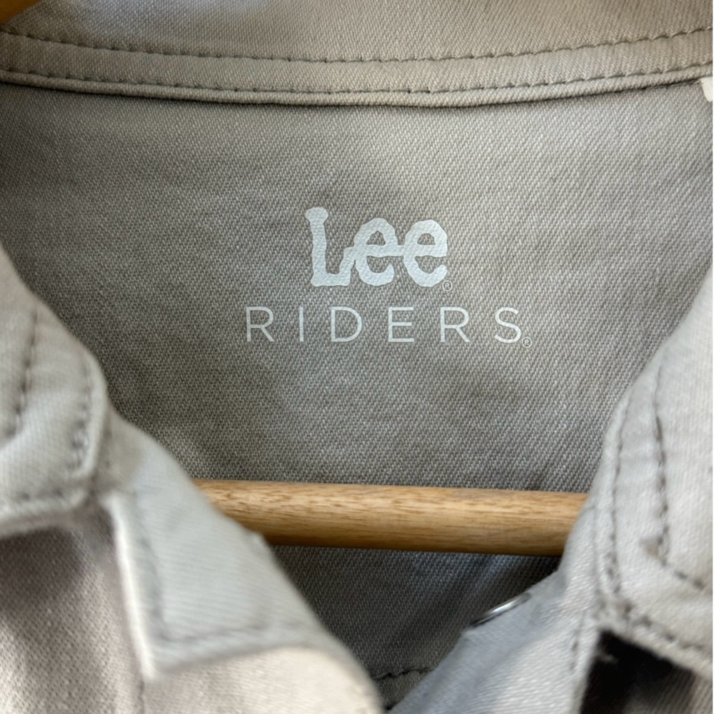Lee Riders Women’s Cream Denim Stretch Jacket! Small! - Picture 7 of 16